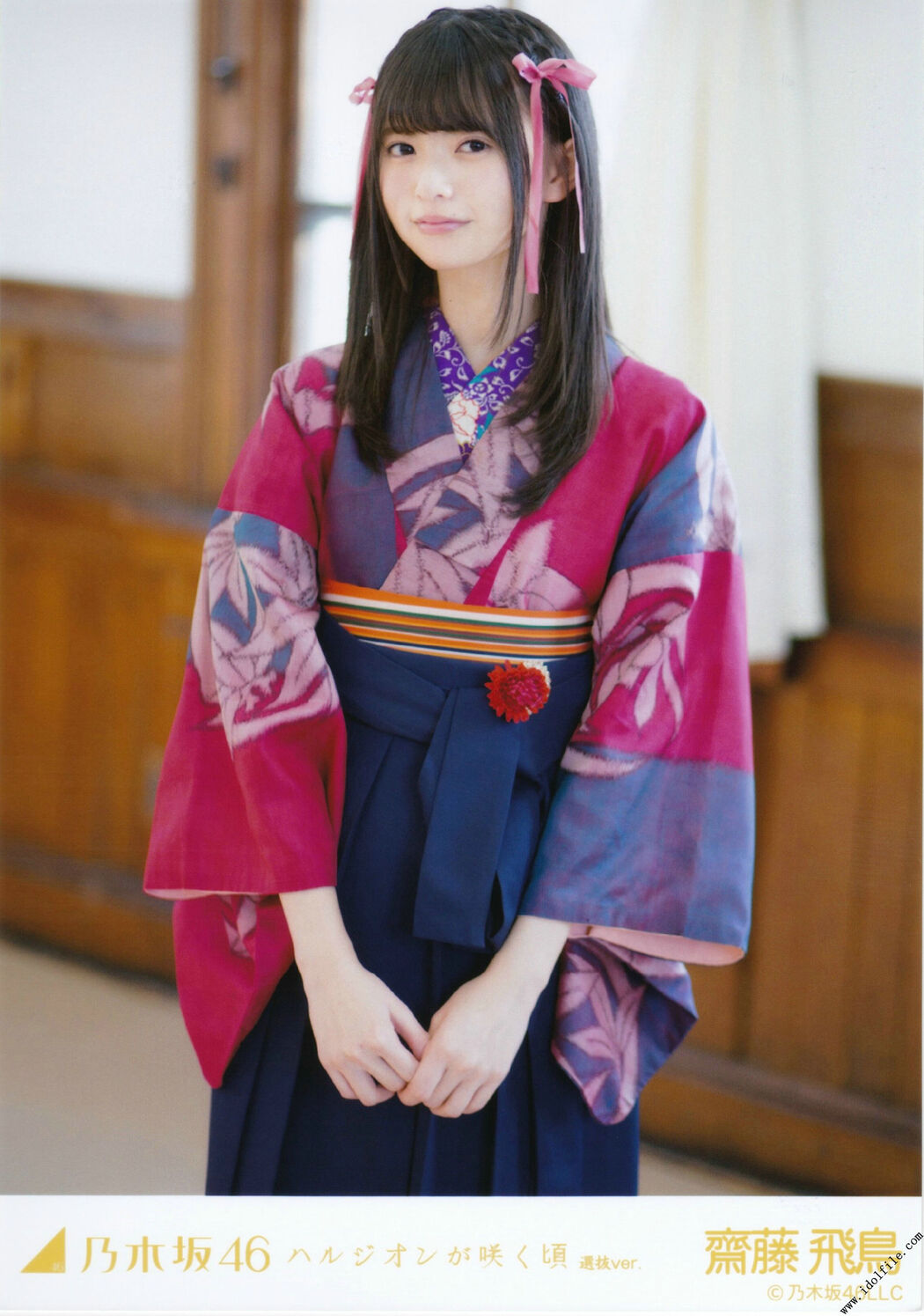 Nogizaka46 << CARD Raw Photo >> [PhotoBook]