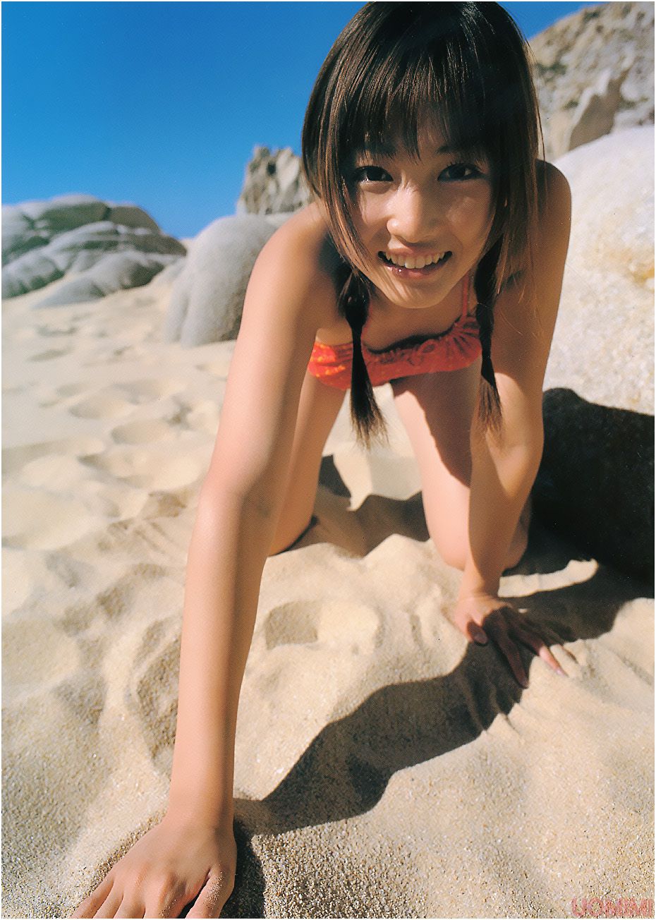 杏さゆり/Apricot Sayuri "anzu" [PhotoBook]