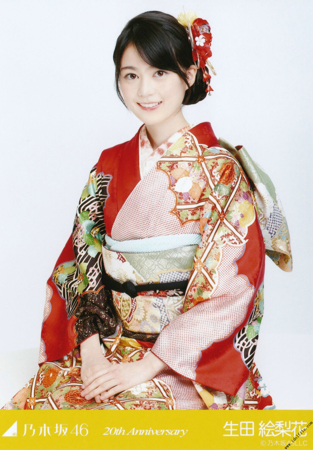 Nogizaka46 << CARD Raw Photo >> [PhotoBook]