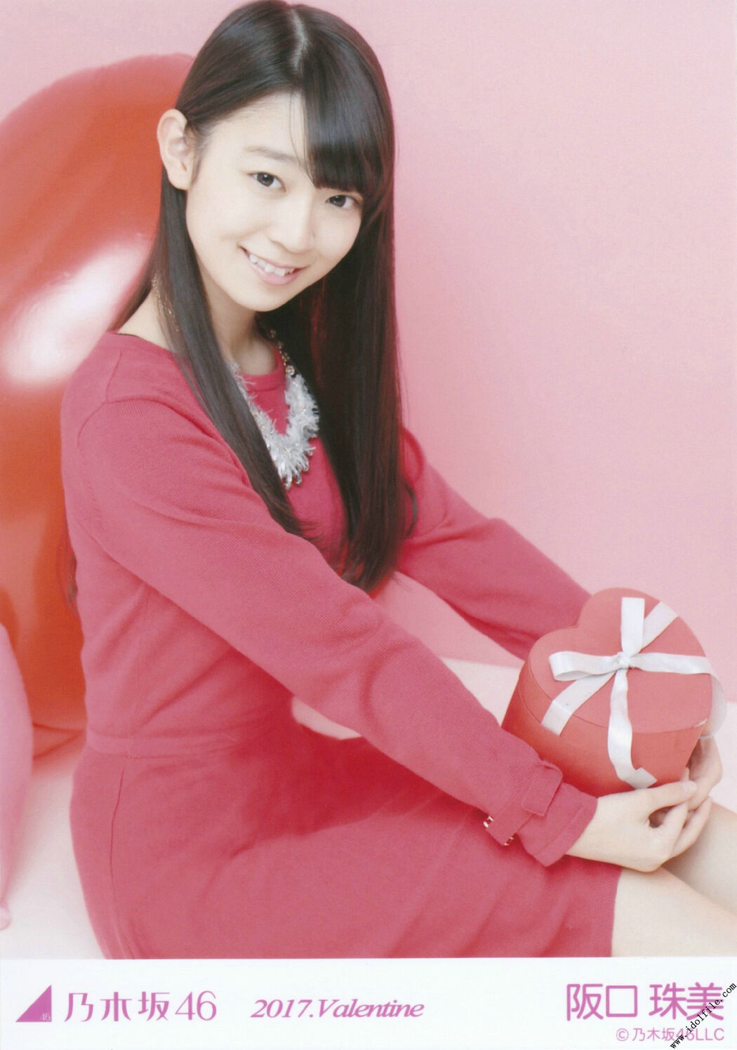 Nogizaka46 << CARD Raw Photo >> [PhotoBook]