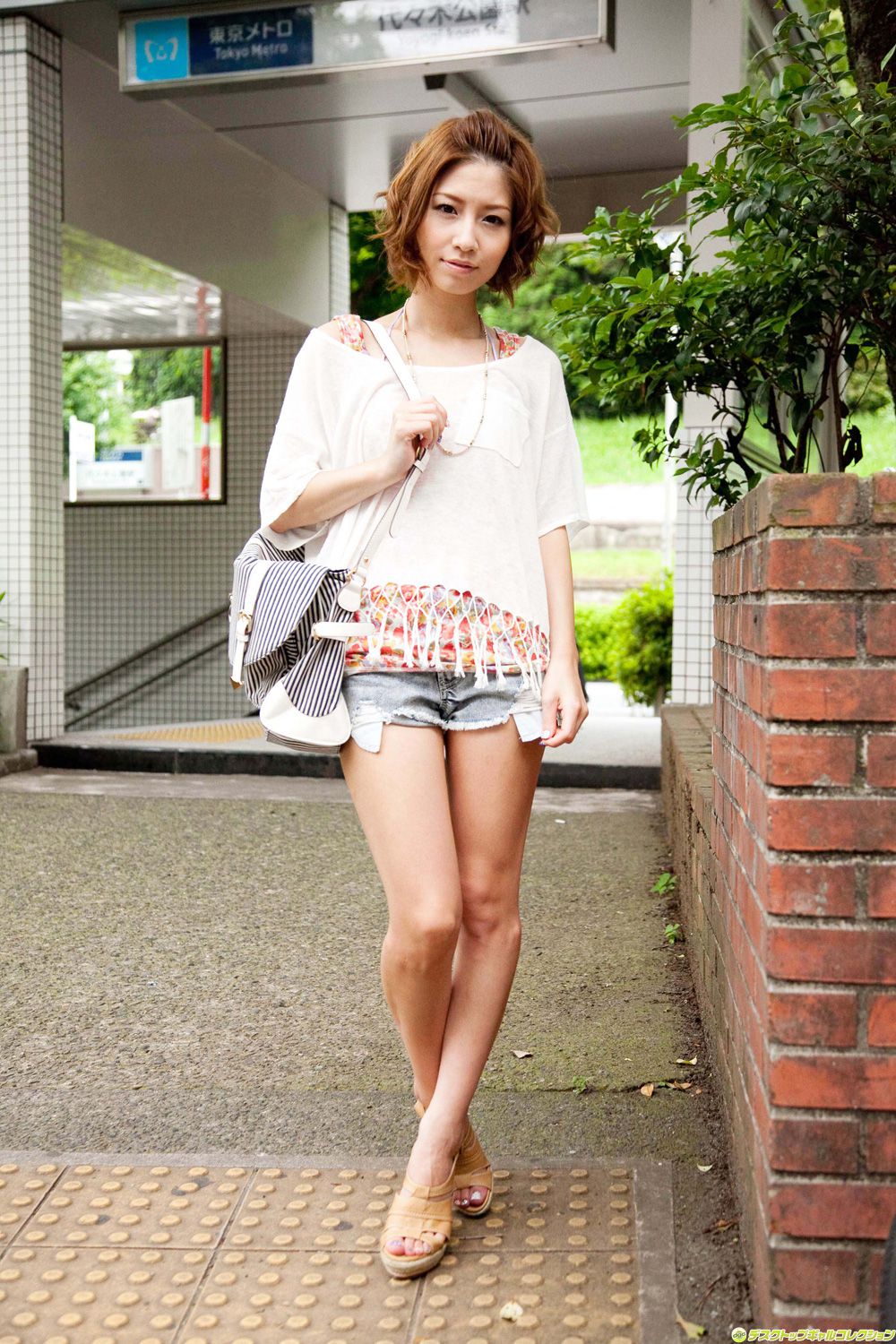 Mizuki Risa/Mizuki Rika "Yuanmo ルの极上スレンダーボディ then lifts the ban" [DGC] NO.1070
