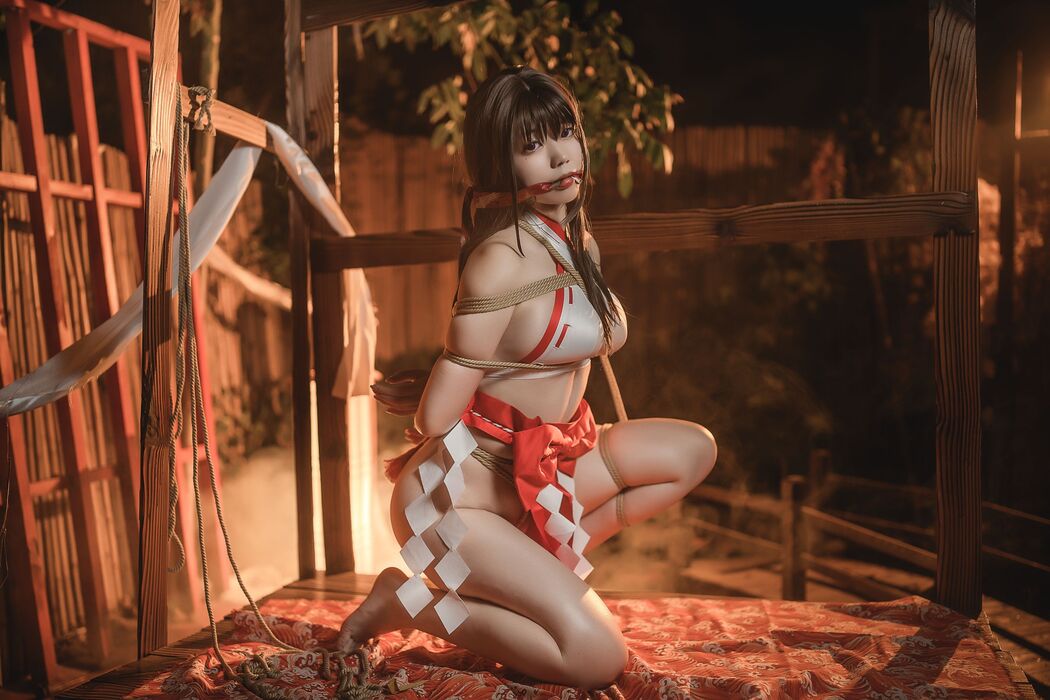 [Net Red COSER Photo] Ah Riri_Ganlory - Rope and Miko