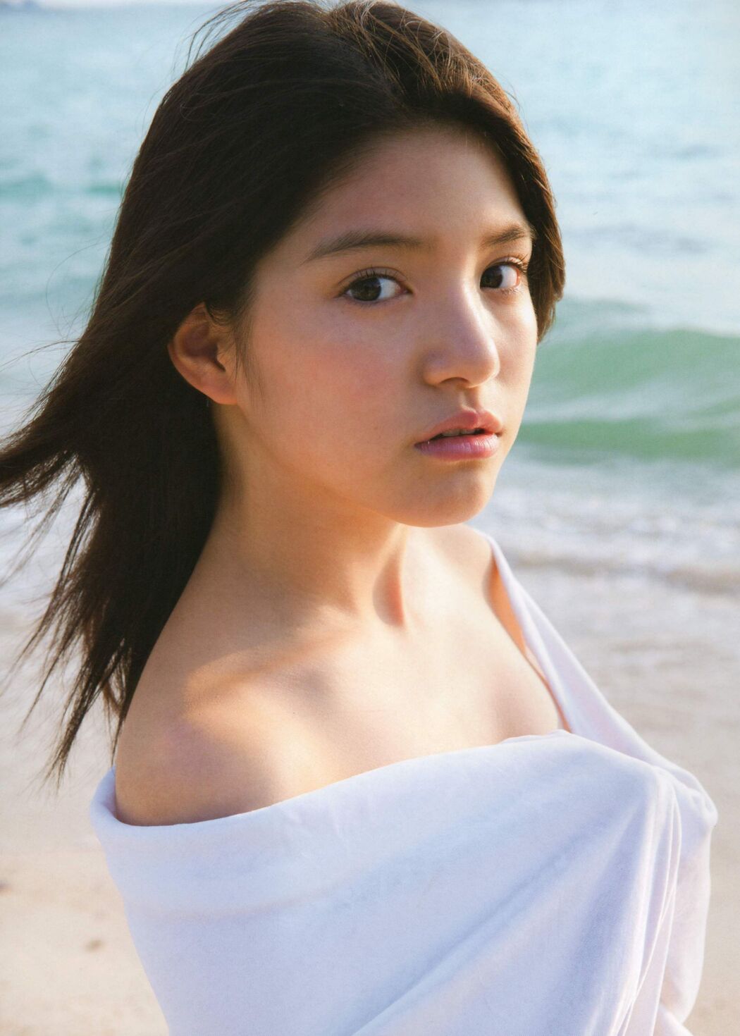 Umika Kawashima "Umikaze" [PhotoBook]