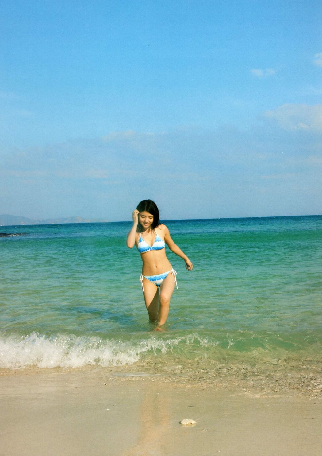 Umika Kawashima "Umikaze" [PhotoBook]