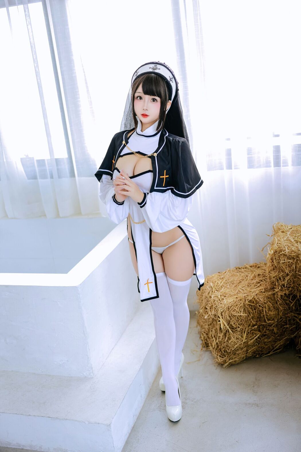 Coser@日奈娇 – 修女 Part1