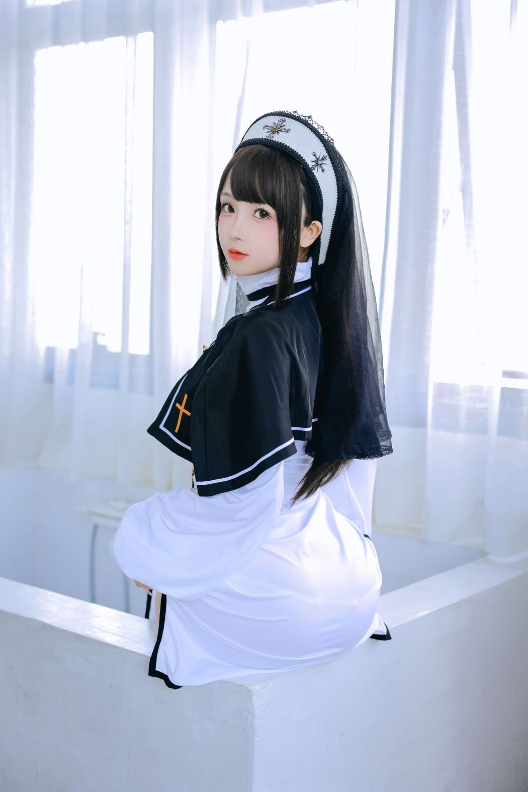 Coser@日奈娇 – 修女 Part1