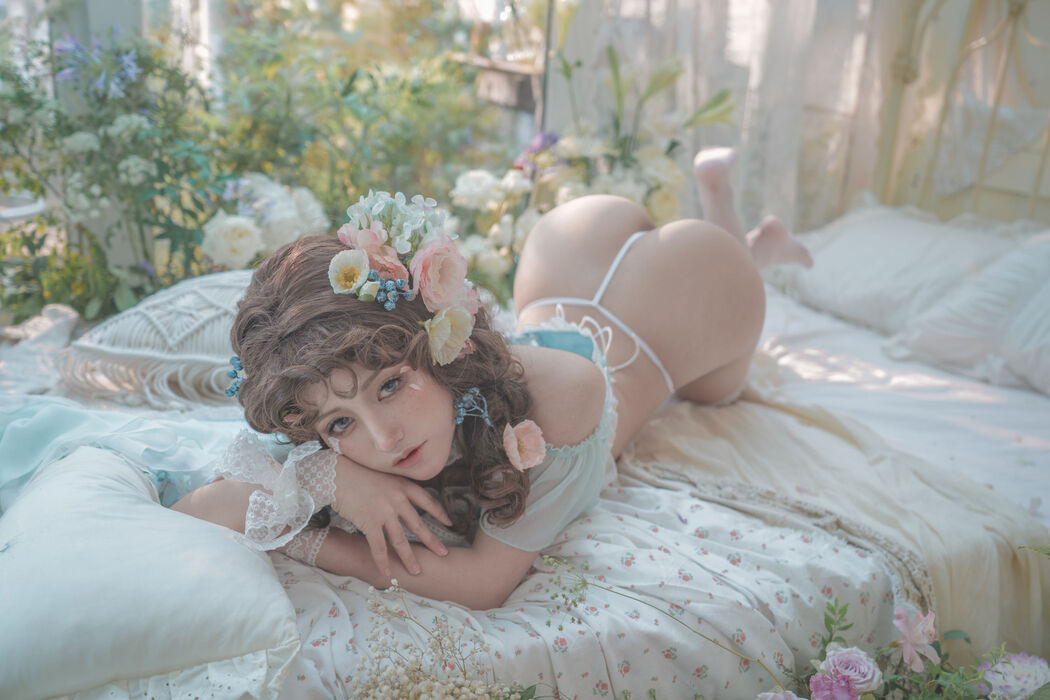 [Net Celebrity COSER Photo] A Smile and Fragrance Photo-Princess Pea