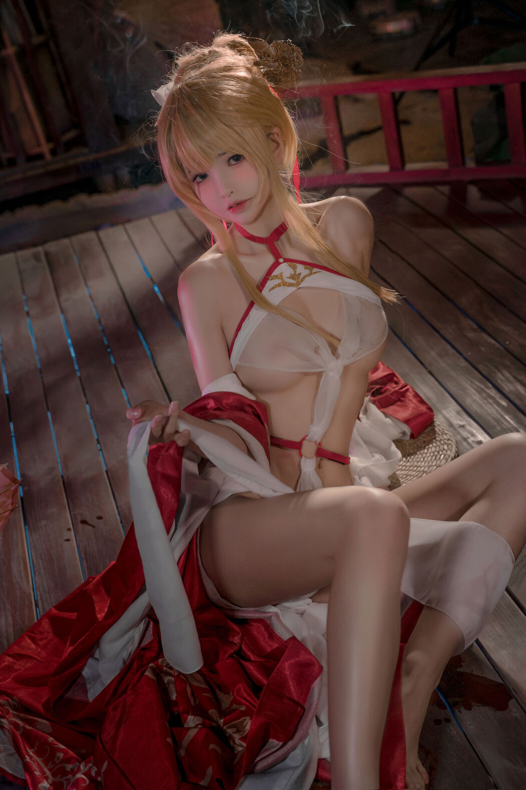 [Internet celebrity COSER photo] Coco teacher - Azur Lane, glorious cool night and spring snow