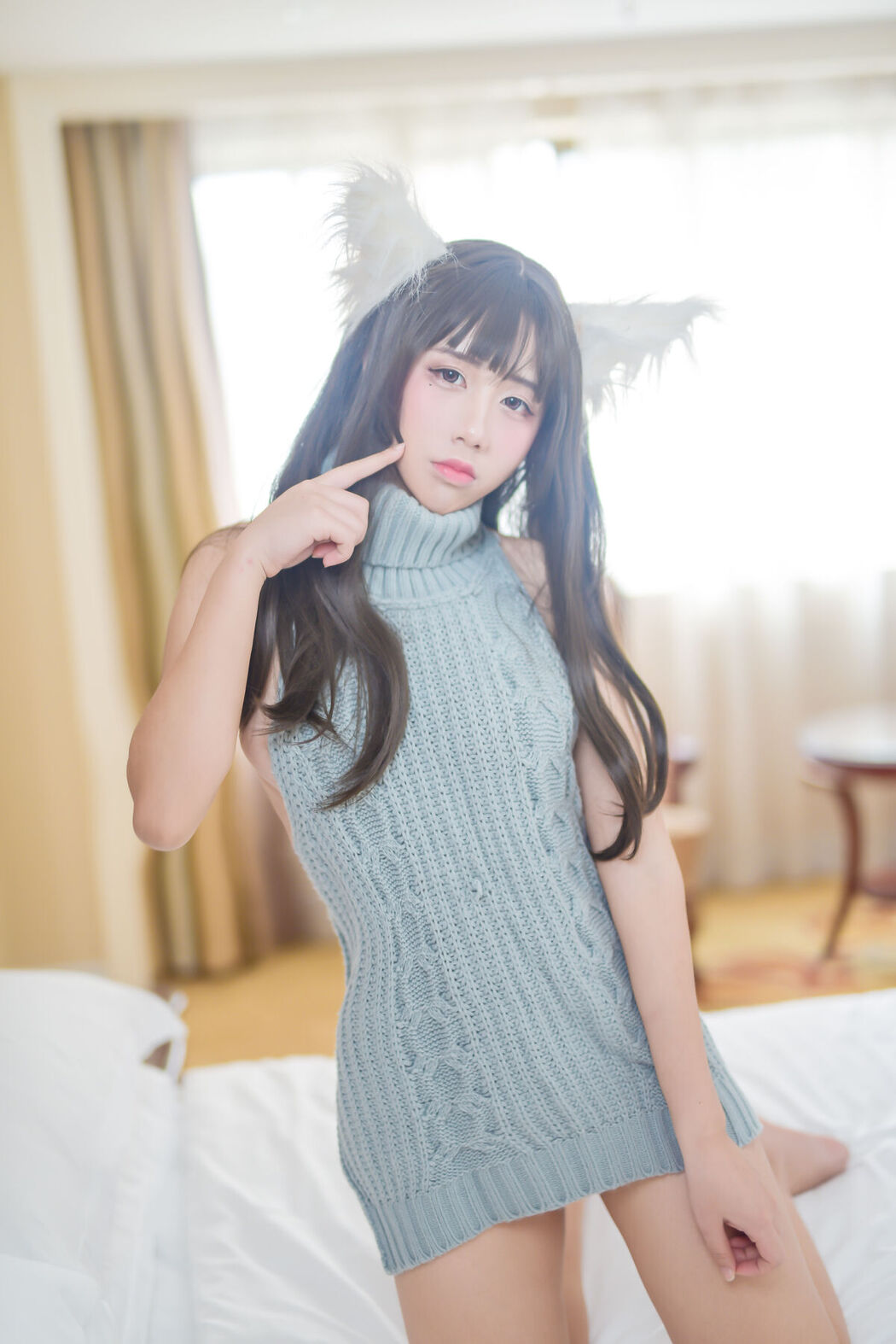 Coser@九曲Jean – 露背毛衣