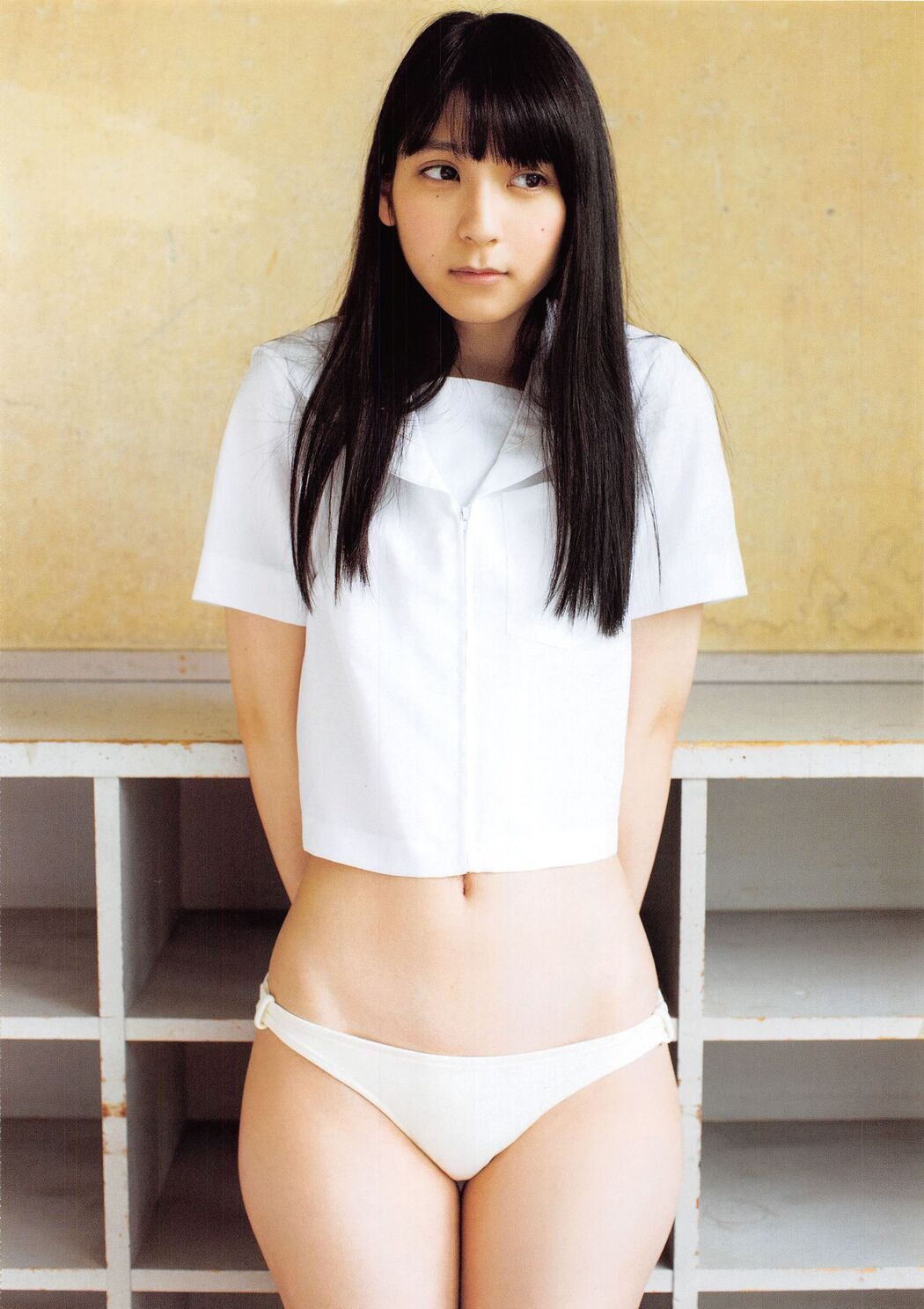 Natsumi Matsuoka / Natsumi Matsuoka "Tsuishin" [PhotoBook]