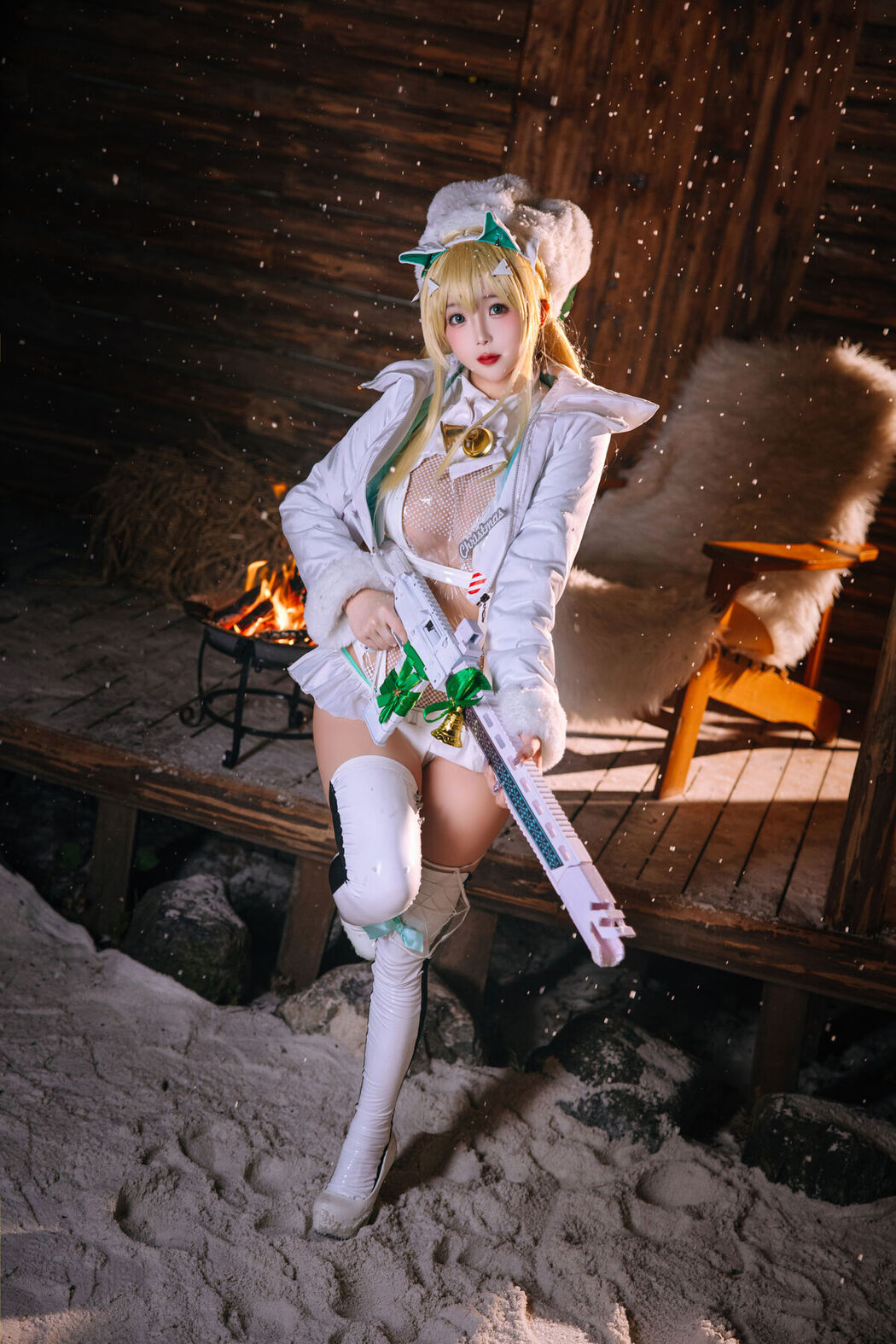 Coser@日奈娇 – 露菲圣诞