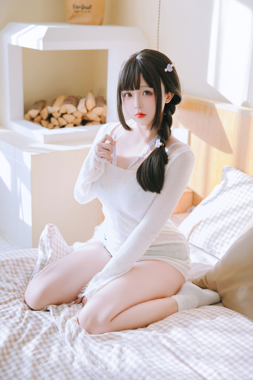 Coser@日奈娇 – 牛仔裤人妻 Part1