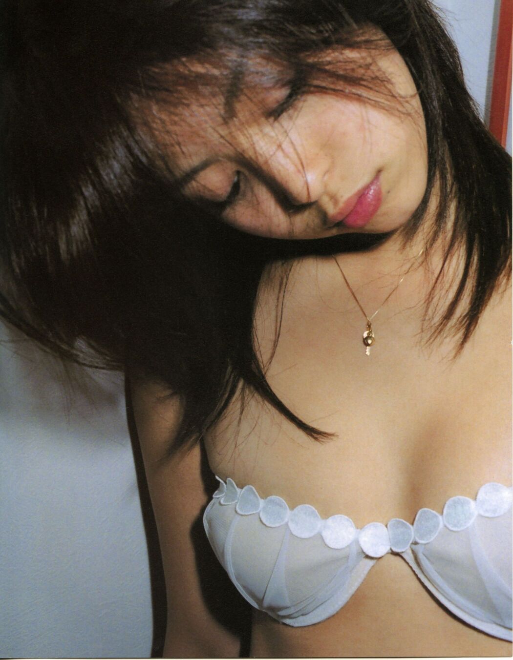 Mayuko Iwasa "イキズカイ" [PhotoBook]