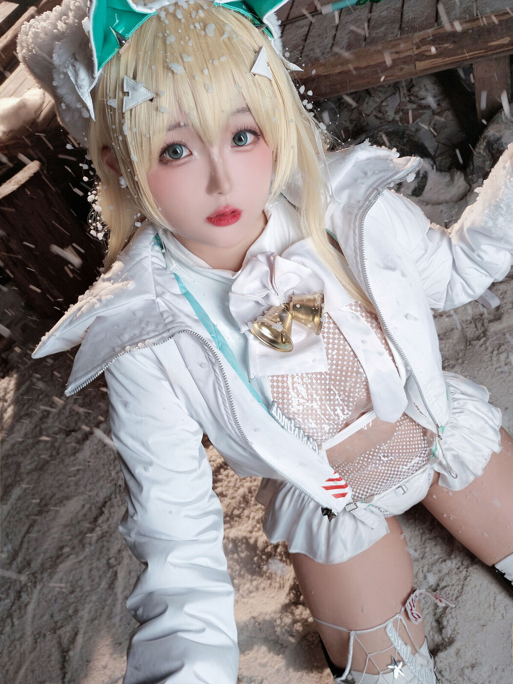 Coser@日奈娇 – 露菲圣诞