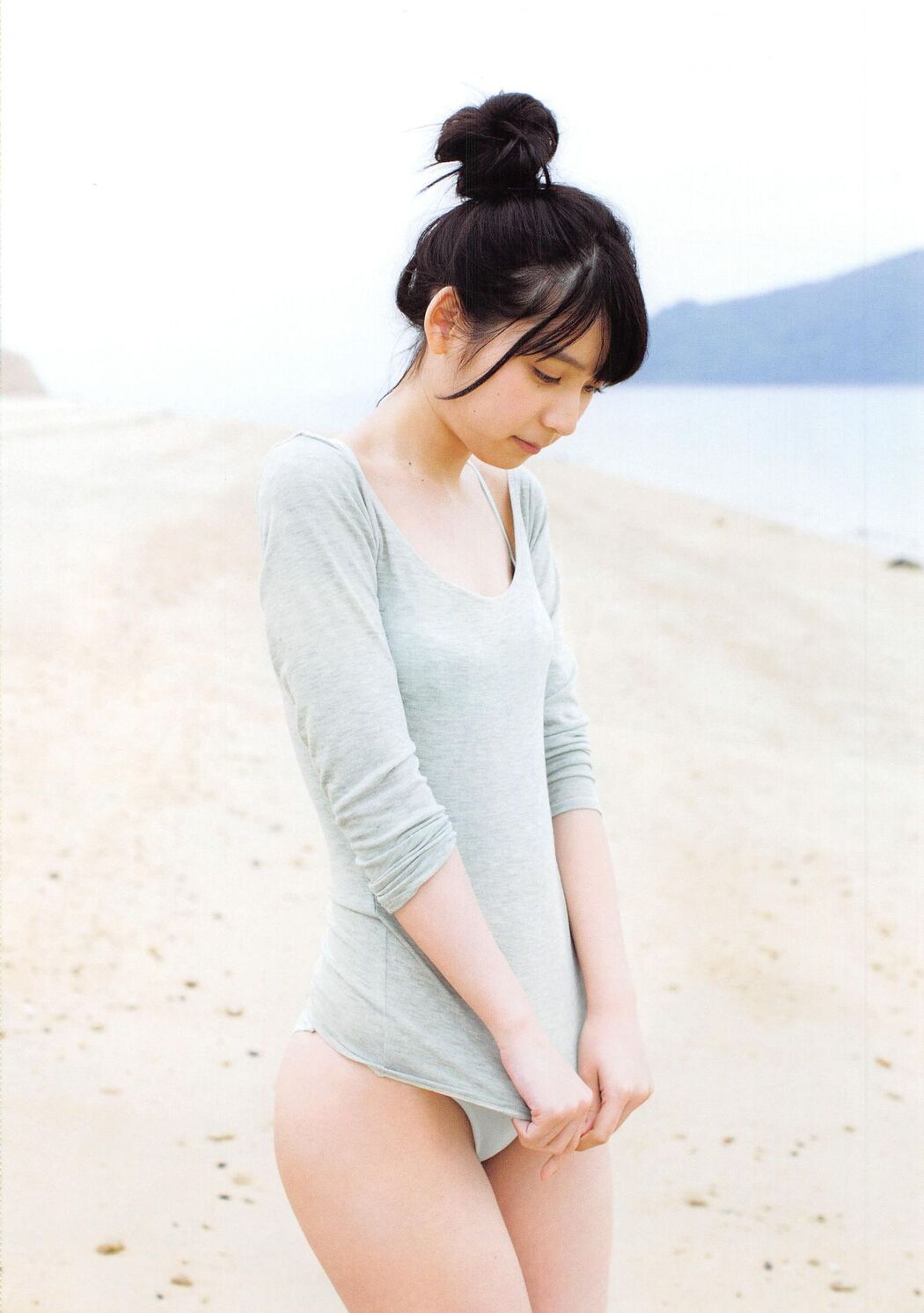 Natsumi Matsuoka / Natsumi Matsuoka "Tsuishin" [PhotoBook]