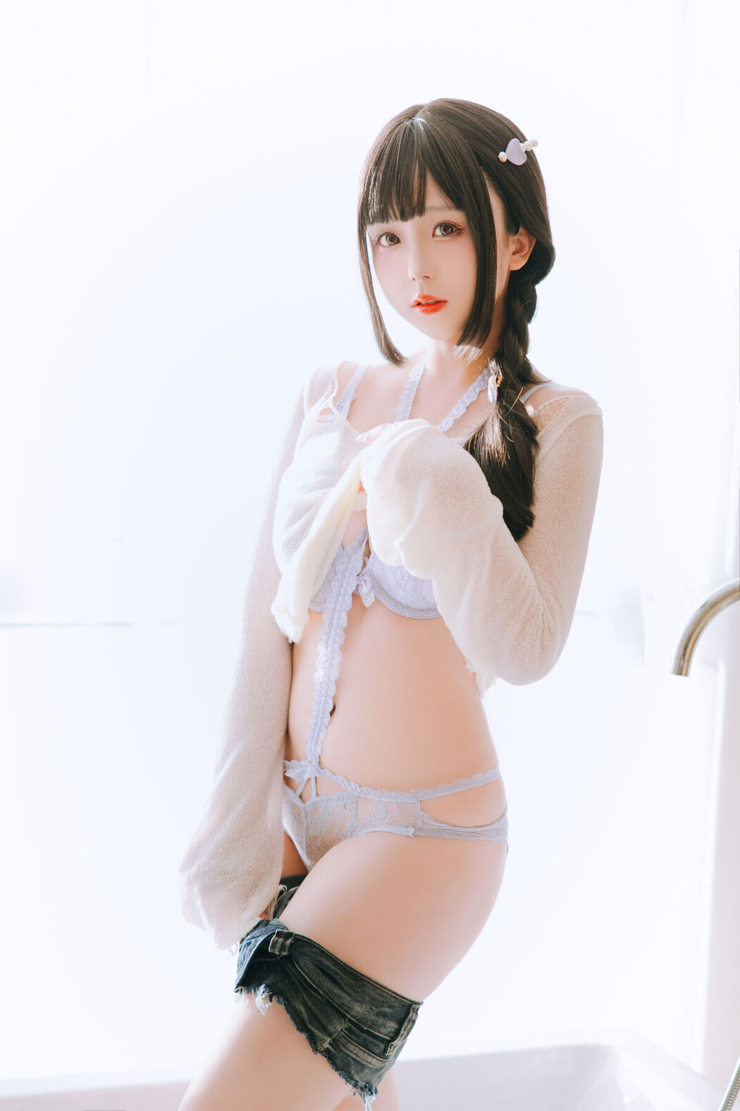 Coser@日奈娇 – 牛仔裤人妻 Part1