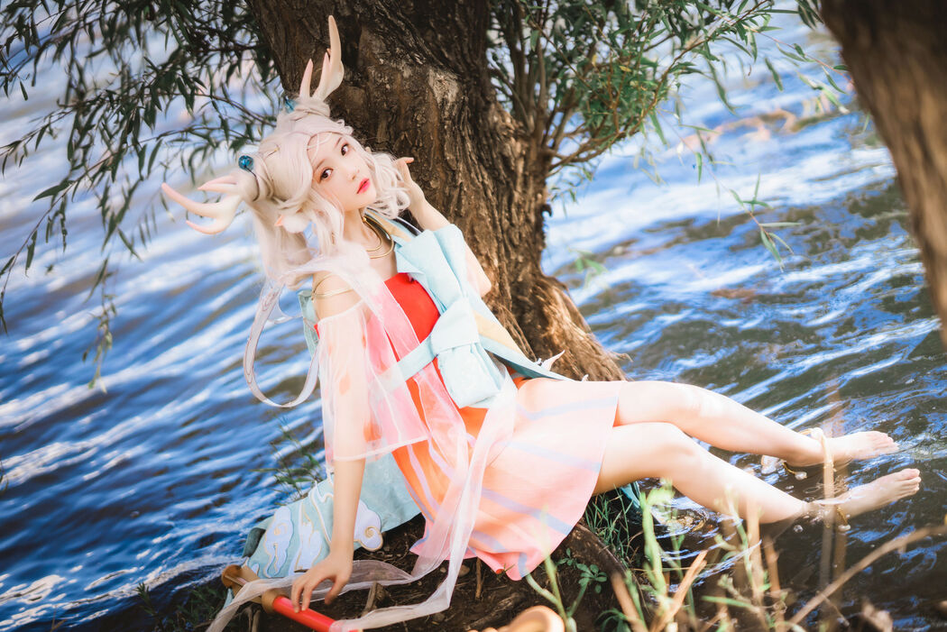 [Net Red COSER Photo] Cherry Peach Meow - Deer