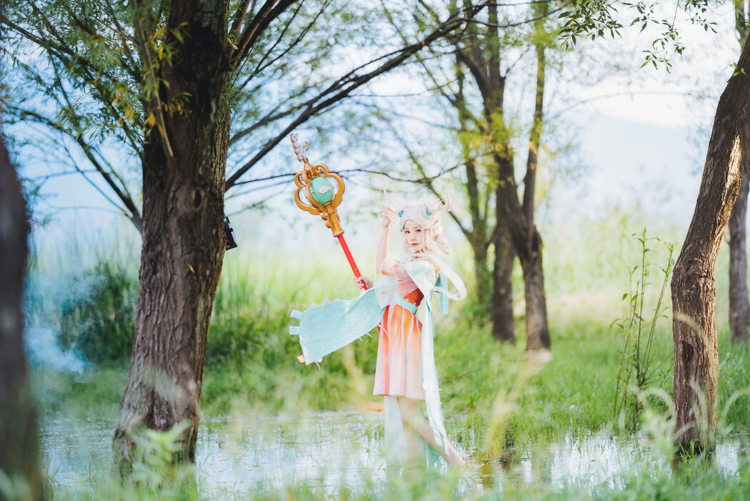 [Net Red COSER Photo] Cherry Peach Meow - Deer