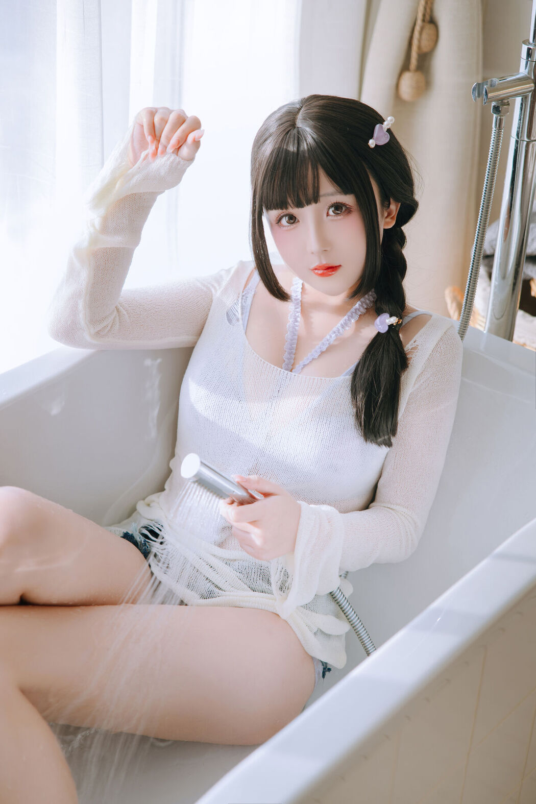 Coser@日奈娇 – 牛仔裤人妻 Part1