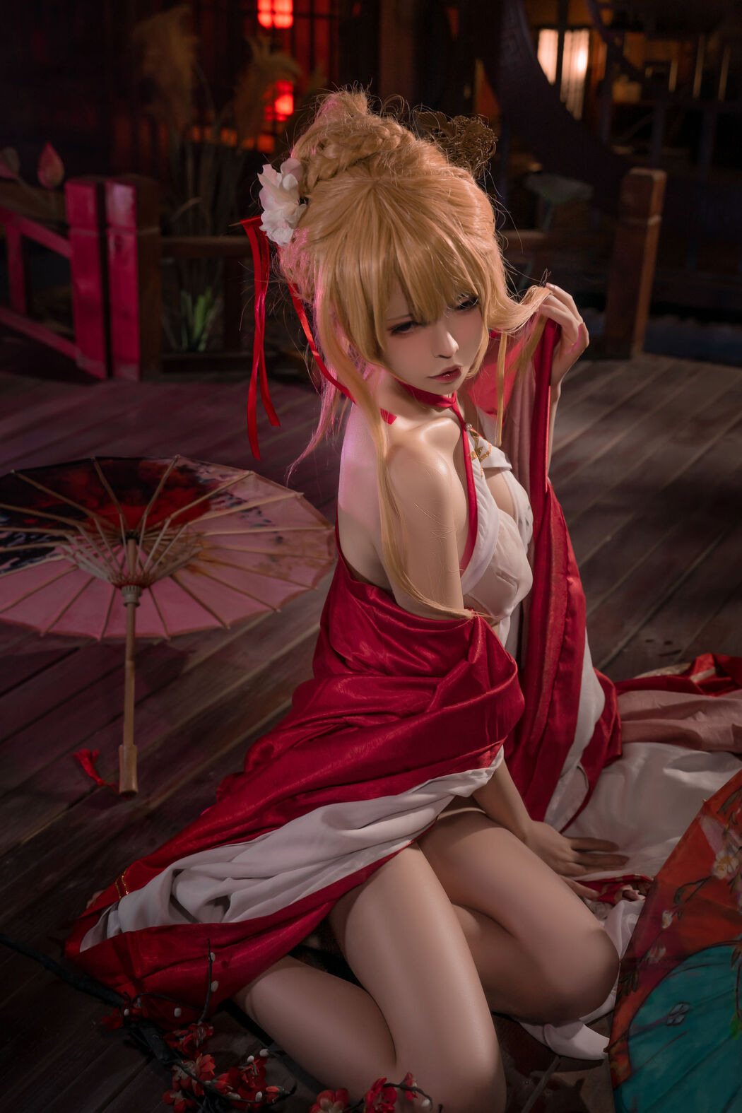 [Internet celebrity COSER photo] Coco teacher - Azur Lane, glorious cool night and spring snow