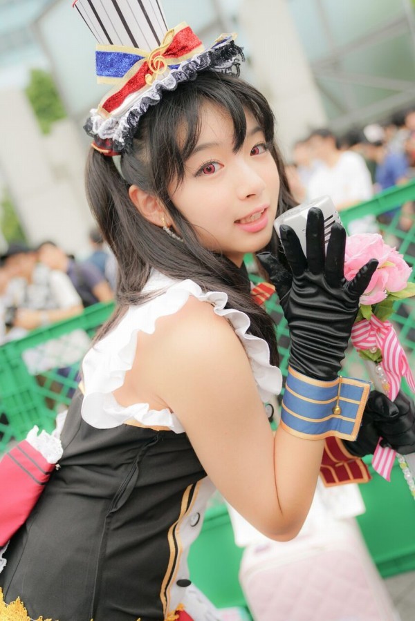  進藤あまね エロ画像！お宝胸チラ・ブルルンおっぱいが激シコGIF