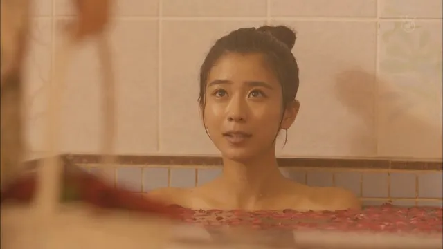  黒島結菜 ヌード画像！濡れ場のアヘ顔セックスや乳首ポッチのお宝！