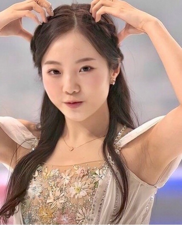  本田真凛 エロ画像！プリ尻やおっぱいが抜ける！