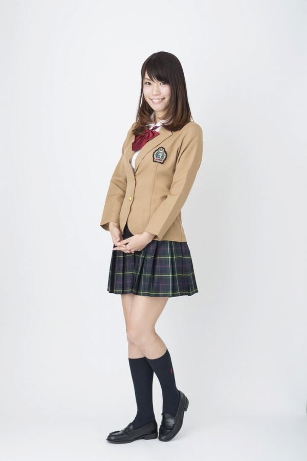  紺野ぶるま エロ画像！おっぱいや脱いだらスケベ水着が抜ける！