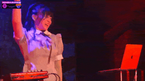 進藤あまね エロ画像！お宝胸チラ・ブルルンおっぱいが激シコGIF