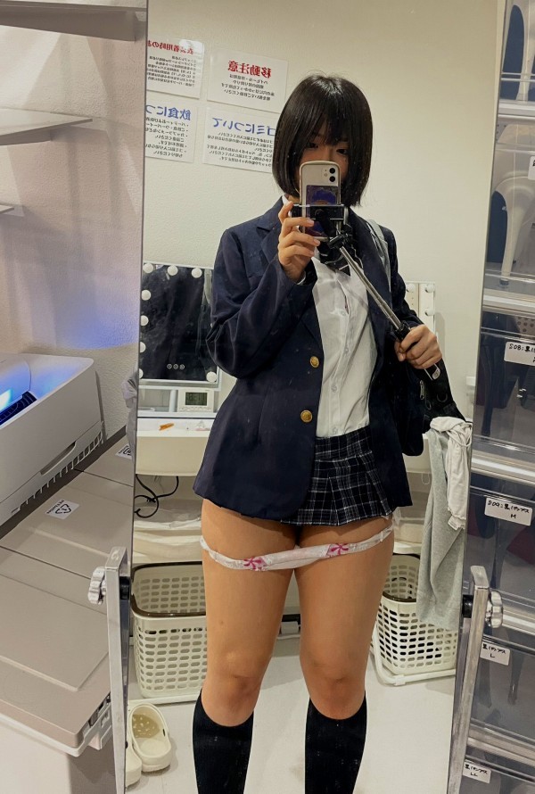  ノーパンコスプレ！コミケで履いてないコスプレイヤー達のエロ画像！