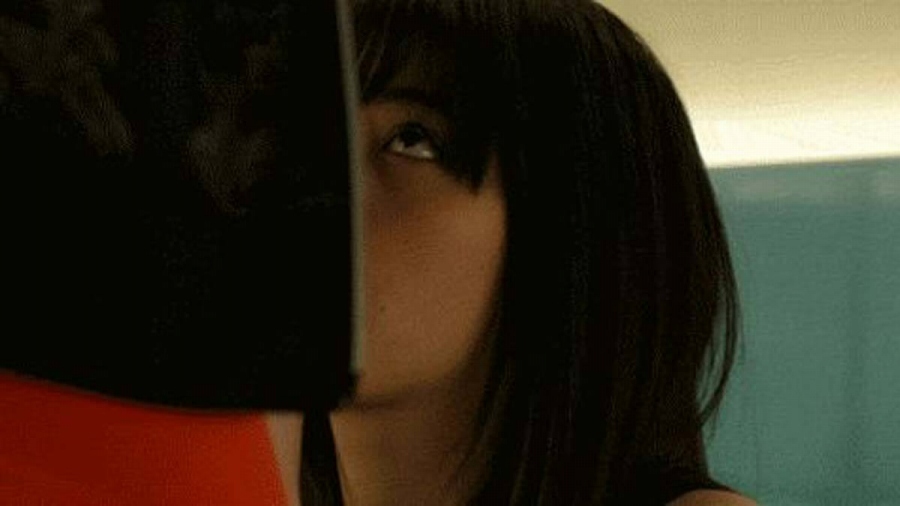  池田エライザ ヌード画像！濡れ場で乳揉みオナニーやフェラが抜ける！
