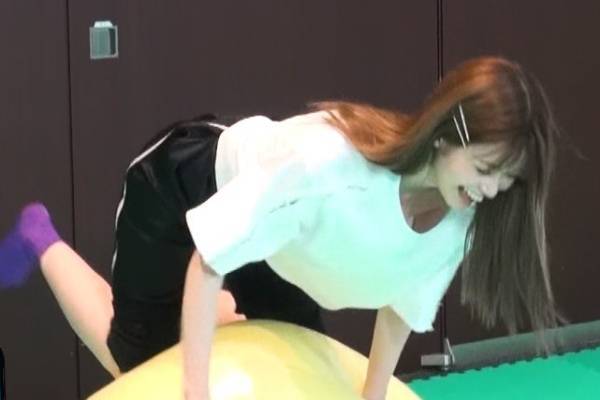  めるる エロ画像！濡れ場・パンチラ・胸チラのお宝が抜ける！