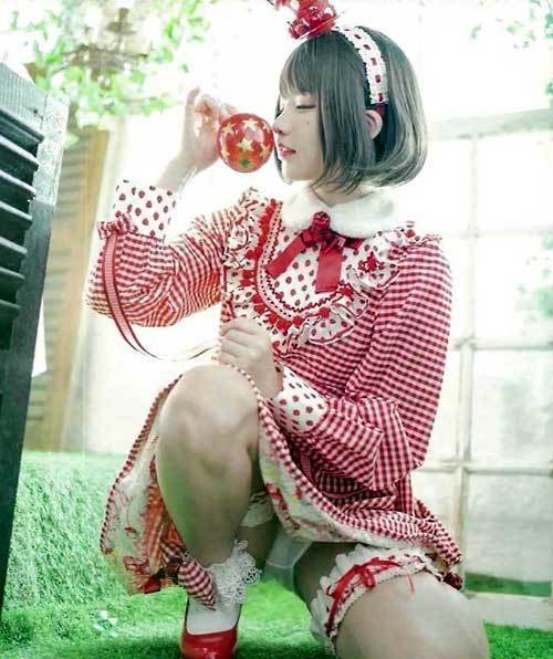  コスプレイヤー パンチラ画像！激シコな最高のパンティ！