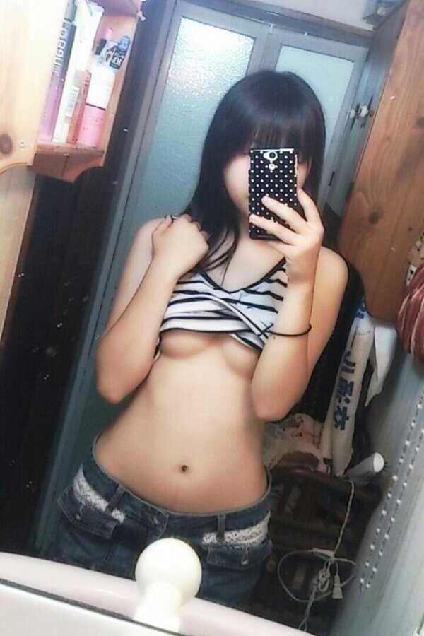  裏垢女子エロ画像！エッチなTwitter自撮り！