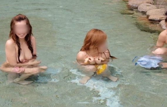  混浴ヌード！全裸露出のエロ画像！