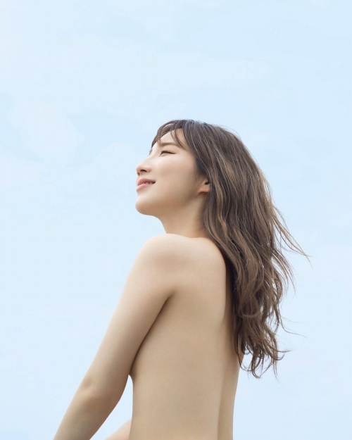  ファーストサマーウイカ ヌード画像！おっぱいやお尻の全裸のエロ画像！