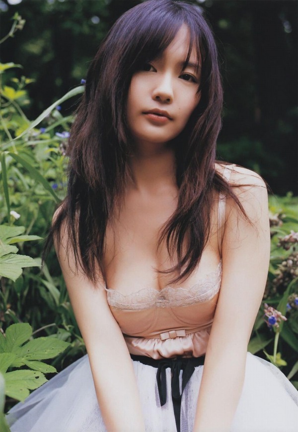  中村ゆり ヌード画像！濡れ場やパン線が食い込む尻のお宝！
