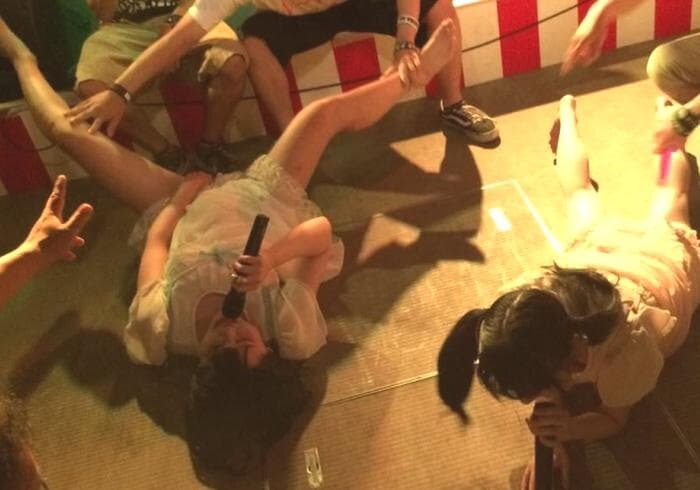  売れない地下アイドルの過激ライブエロ画像！パンチラどころかヌード！