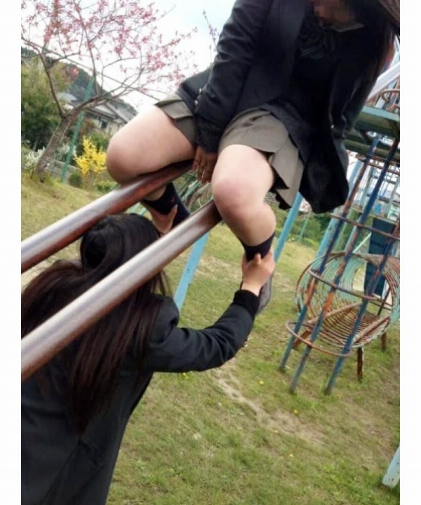  おふざけ エロ画像！悪ノリってとってもエロい！ Cover Photo