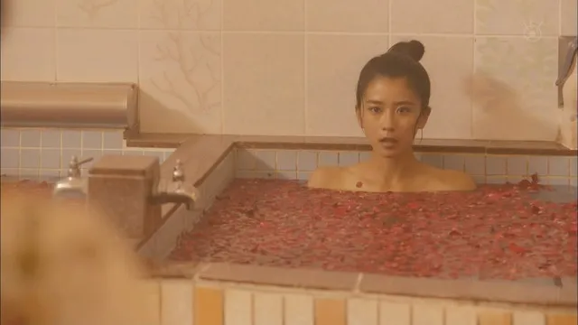  黒島結菜 ヌード画像！濡れ場のアヘ顔セックスや乳首ポッチのお宝！