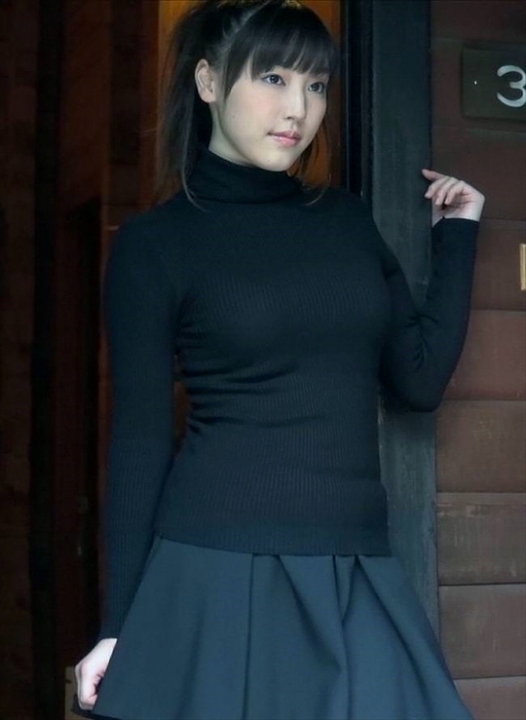  ニット巨乳画像！おっぱいがエロく見えるセーターが激シコ！
