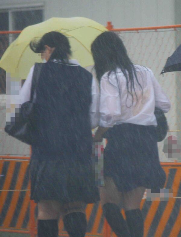  JK街撮り画像！ピチピチムチムチエチエチ制服姿！