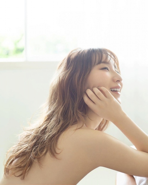  ファーストサマーウイカ ヌード画像！おっぱいやお尻の全裸のエロ画像！