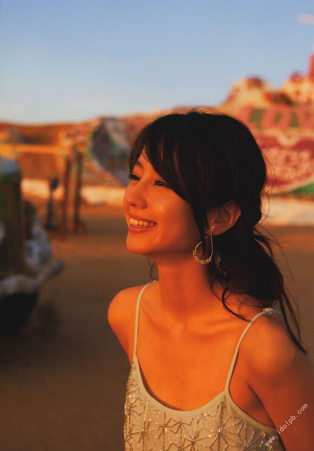 Maki Horikita "Dramatic" [PhotoBook]