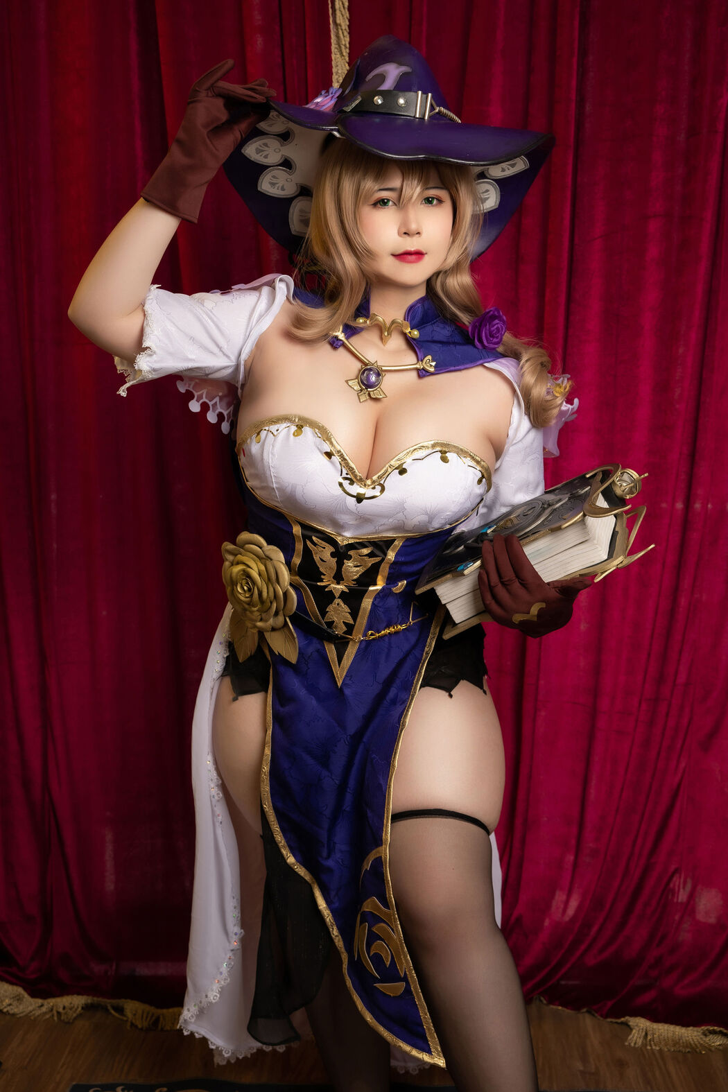 [Internet celebrity COSER photo] Uy Uy - Lisa