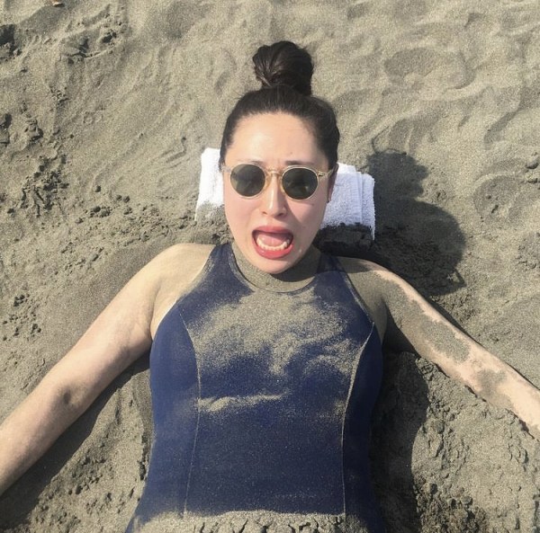  丸山礼 エロ画像！乳首ポッチ・胸チラおっぱいが抜けるお宝！