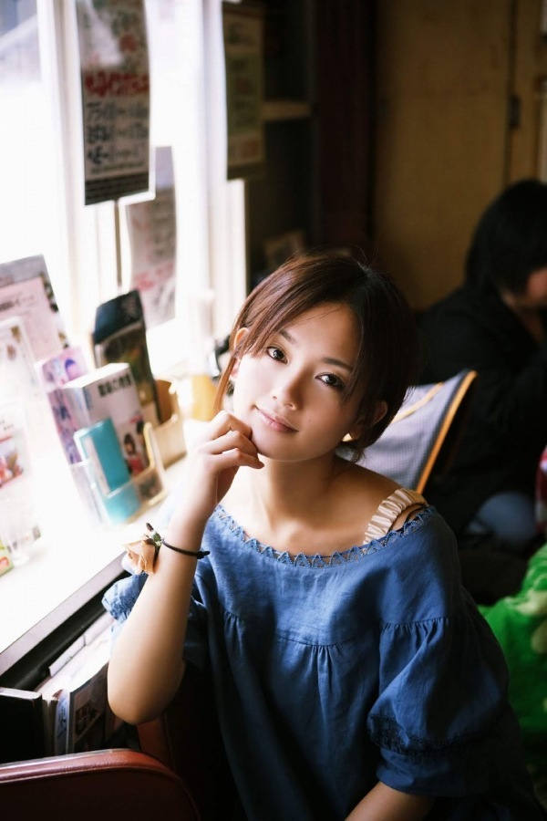  中村ゆり ヌード画像！濡れ場やパン線が食い込む尻のお宝！