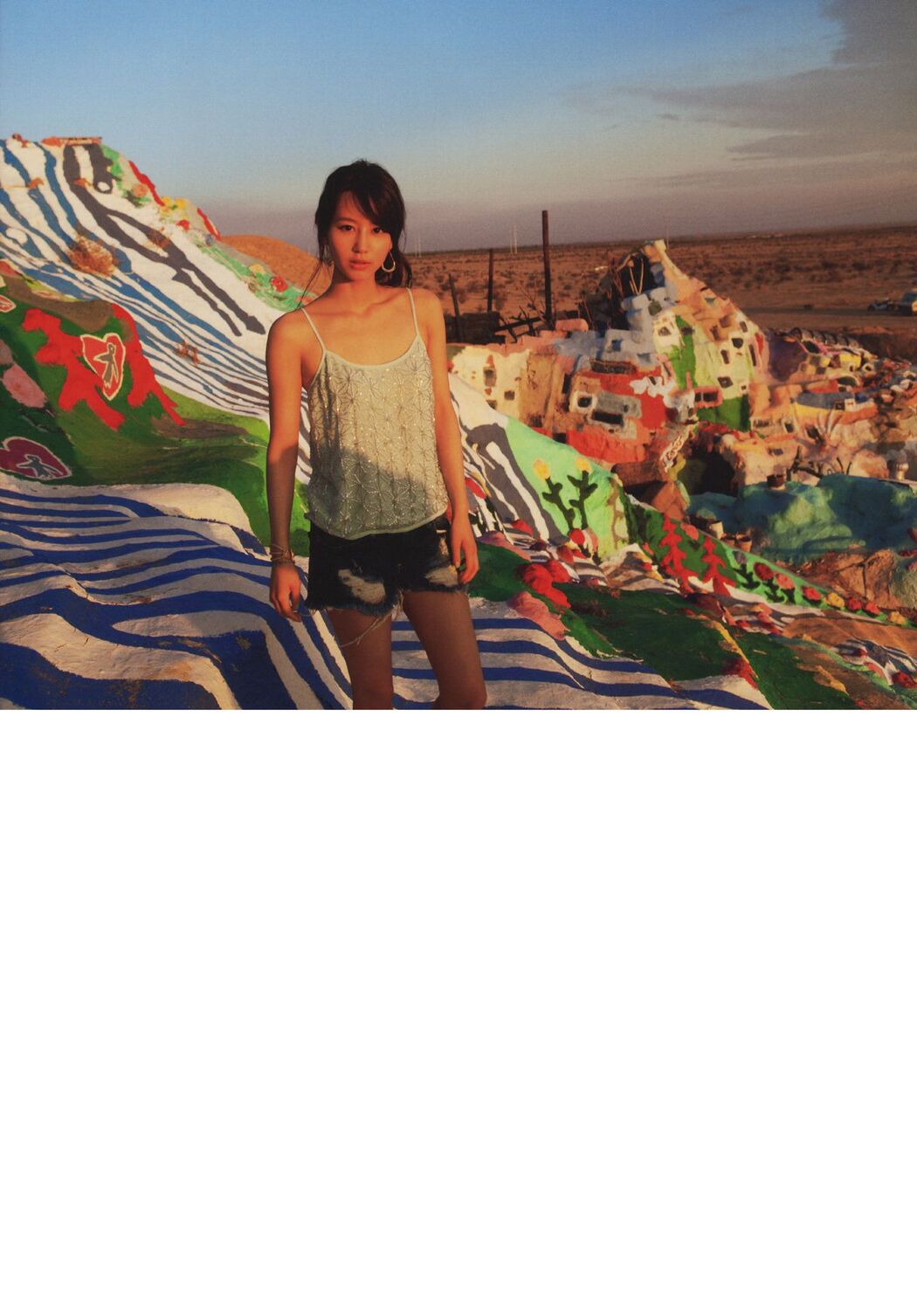 Maki Horikita "Dramatic" [PhotoBook]