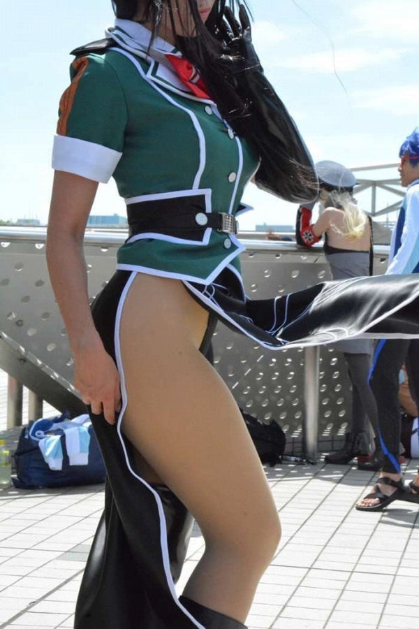  ノーパンコスプレ！コミケで履いてないコスプレイヤー達のエロ画像！
