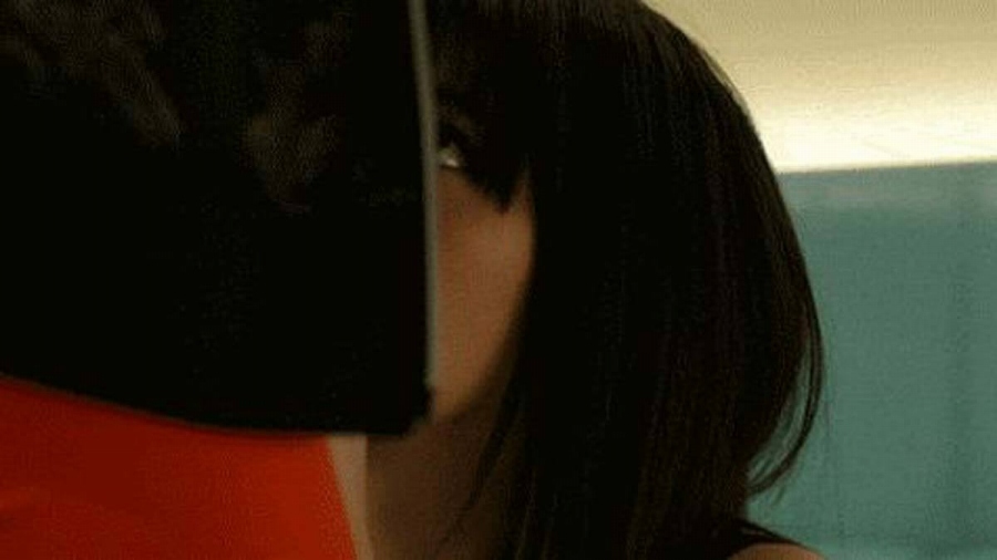  池田エライザ ヌード画像！濡れ場で乳揉みオナニーやフェラが抜ける！